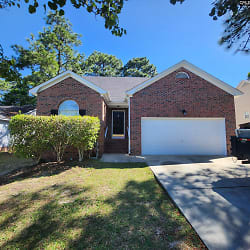 7 N Trace Ct - Columbia, SC