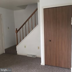 838 Penny Ln - undefined, undefined