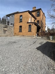 2515 Mt Troy Rd - Pittsburgh, PA