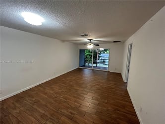 3777 NW 78th Ave #15H - Hollywood, FL
