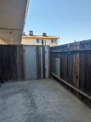1811 Lacey St unit 12 - Bakersfield, CA