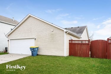 12168 Lindley Drive - Noblesville, IN