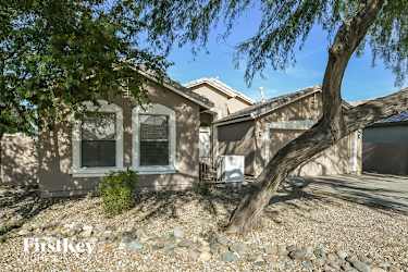 10874 W Chase Dr - Avondale, AZ