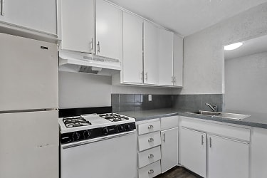 Flats At 183 Apartments - Irving, TX