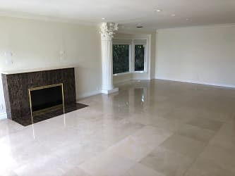 225 S Palm Dr - Beverly Hills, CA