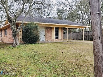 5632 Rose Dr - Moss Point, MS