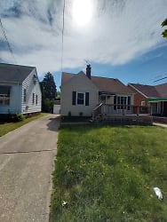 4123 W 140th St - Cleveland, OH
