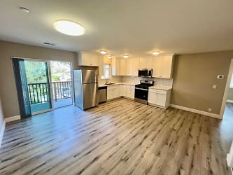 1149 Forest Ave unit d - Pacific Grove, CA
