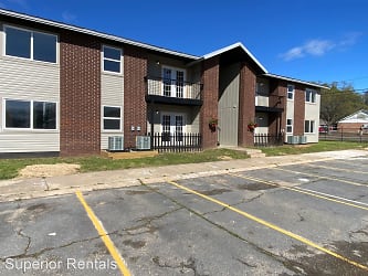 2103 W Beebe Capps Expy Apartments - Searcy, AR