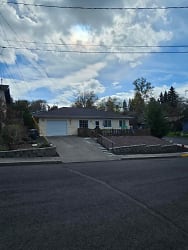 702 N Lincoln St - Moscow, ID