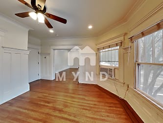 827 14Th St Apt B - undefined, undefined