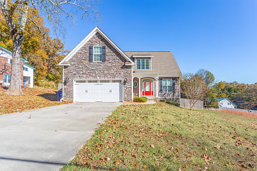 10051 Forest Dr - Ooltewah, TN