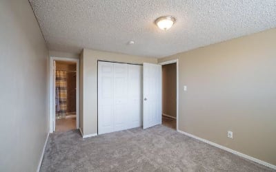 17611 W 16th Ave - Golden, CO