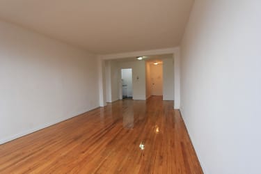 144-87 41st Ave unit 514 - Queens, NY
