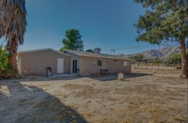 11029 Vale Dr - Morongo Valley, CA