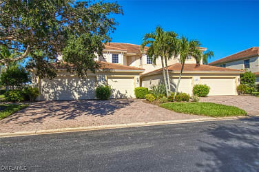 3111 Meandering Way #101 - Fort Myers, FL