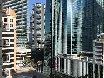 185 SE 14th Terrace #1401 - Miami, FL