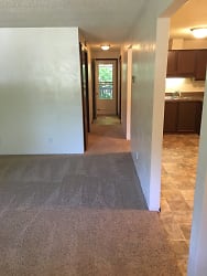 101-South Crest Apartments - Eugene, OR