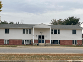 301 S Virginia St - George, IA