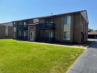 7473 Huntington Dr unit 5 - Youngstown, OH