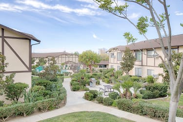 Temecula Gardens Apartments - Temecula, CA