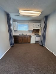 11640 SW Corby Dr - Portland, OR