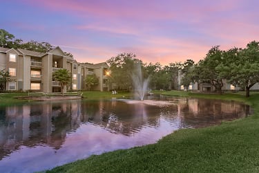 Azula North Apartments - Tampa, FL