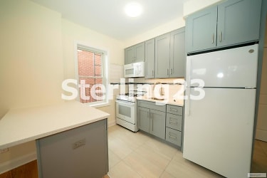 25-24 23rd St unit 3F - Queens, NY