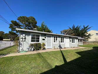607 2nd St - Pacific Grove, CA