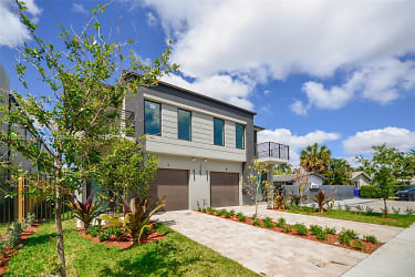 1103 NE 16th Terrace #1 - Fort Lauderdale, FL