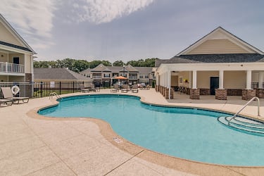 Cumberland Trace Village Apartments - Bowling Green, KY