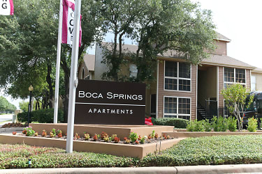 Boca Springs Apartments - Houston, TX