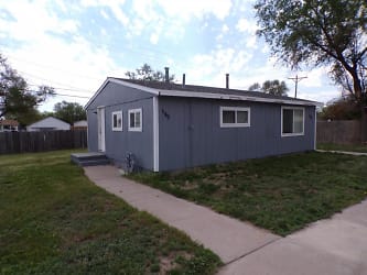 1140 N 8th St - Sterling, CO