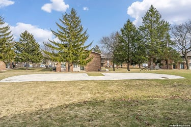 3667 W College Ave unit 58 - Greenfield, WI