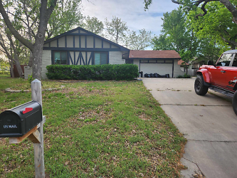 321 N Willow Dr - undefined, undefined
