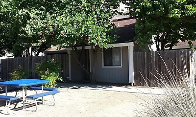 857 Adams Terrace - Davis, CA