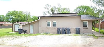 712 Ranike Dr - Anderson, IN