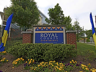 Royal Courts & Savannah Heights Apartments - Washington, DC