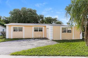 2960 NW 20th Street - Fort Lauderdale, FL