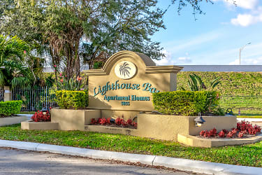 Lighthouse Bay Apartments - Tampa, FL