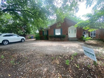 424 S Holly St - Columbia, SC