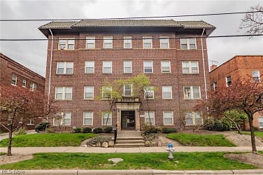 2676 Mayfield Rd #9 - Cleveland Heights, OH