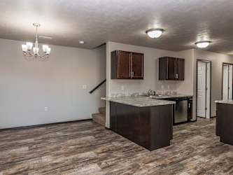 5400 S Graystone Ave - Sioux Falls, SD