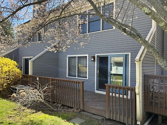 53 Spinnaker Way - Portsmouth, NH