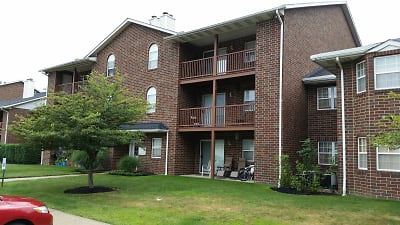 1150 Tollis Pkwy unit 323 - Broadview Heights, OH