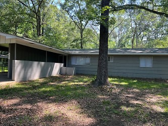 1340 Woody Dr - Jackson, MS