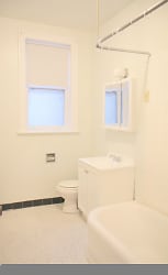 7522 N Seeley Ave unit 2W - Chicago, IL