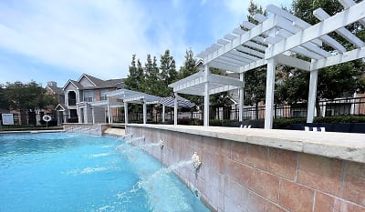 Evergreen At River Oaks Apartments - Lake Charles, LA