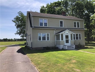 664 Main St 2 Apartments - Cromwell, CT