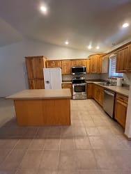 2833 Lincoln Ave unit 1 - Cody, WY